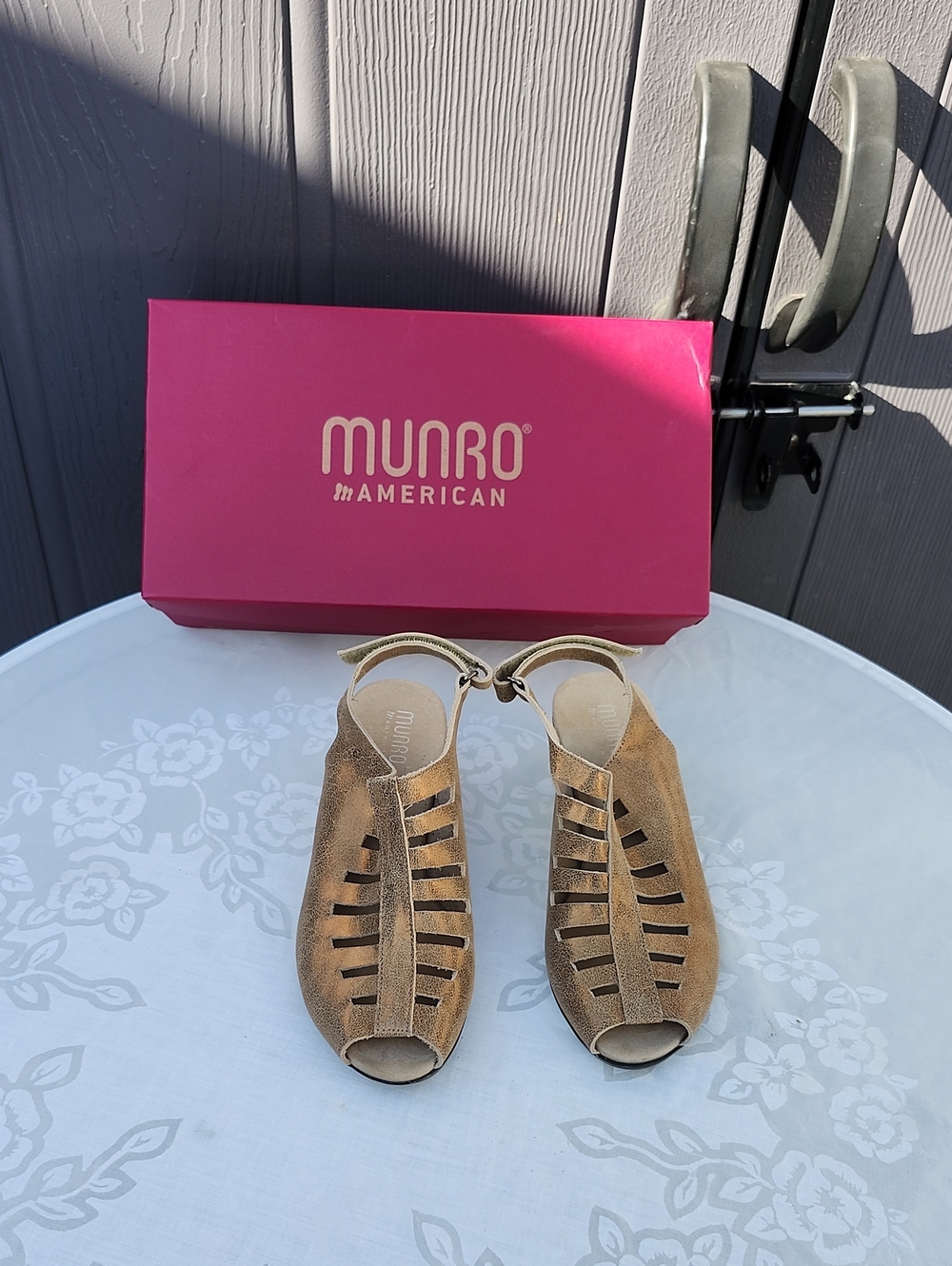 Women's Tan Open-Toe Slingback Sandals